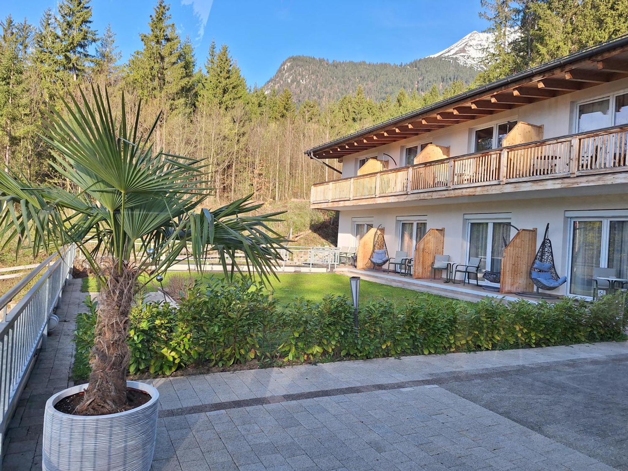 Sweet Cherry - Boutique & Guesthouse Tyrol インスブルック エクステリア 写真